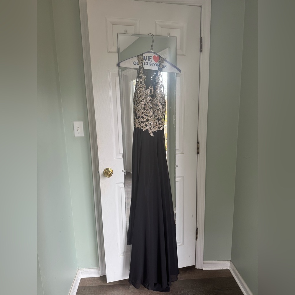 Dancing Queen  Black an Gold Prom Dress